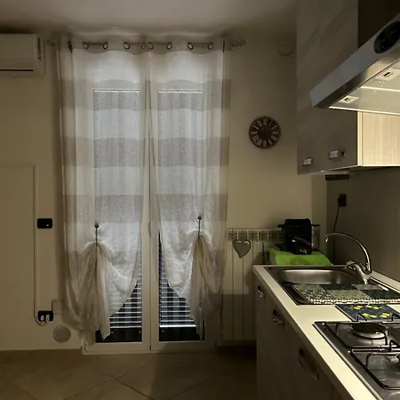 Будинок відпочинку Elly's House *