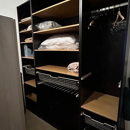 Elly's House Будинок відпочинку *