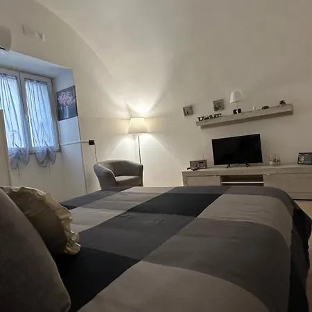 Elly's House Будинок відпочинку