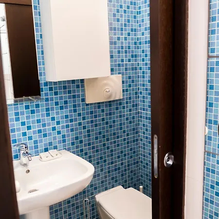 Elly's House Будинок відпочинку